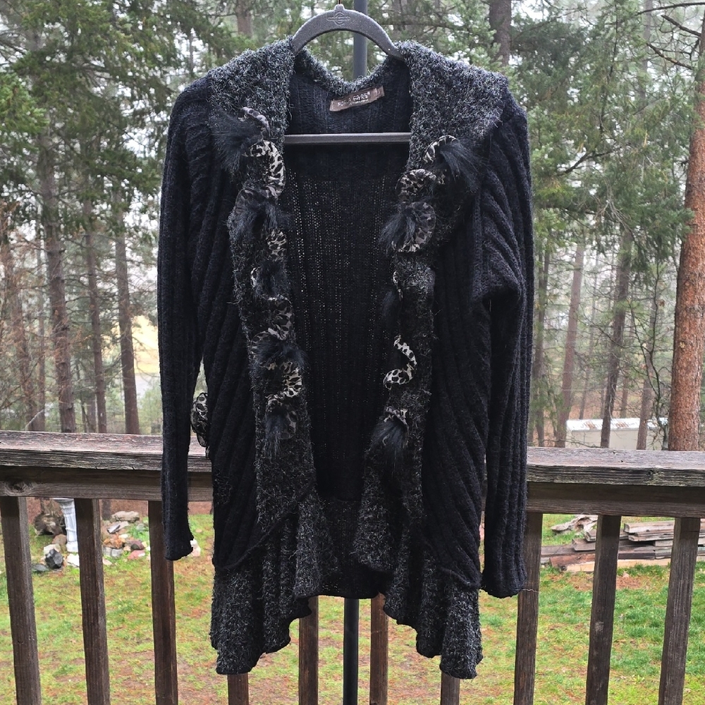 Forla Paris Black and Gray Women's Statement Cardigan